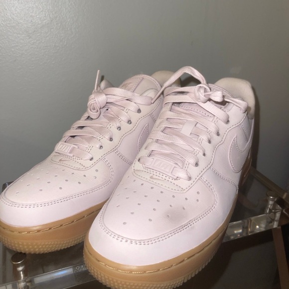 Nike Air Force 1 - Picture 4 of 9